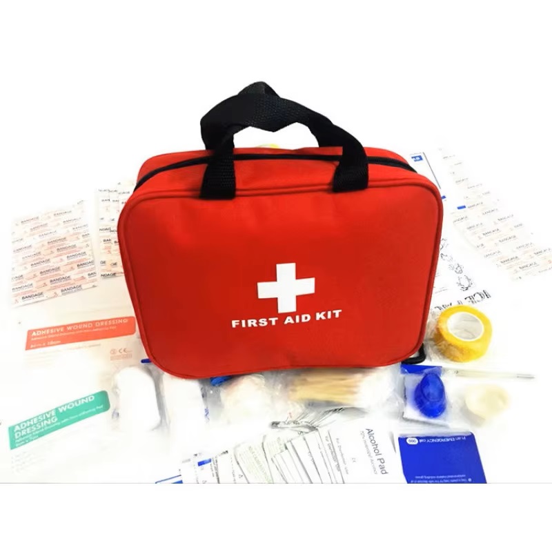 Trousse de premiers secours av - First Aid Bag Kit avis et prix