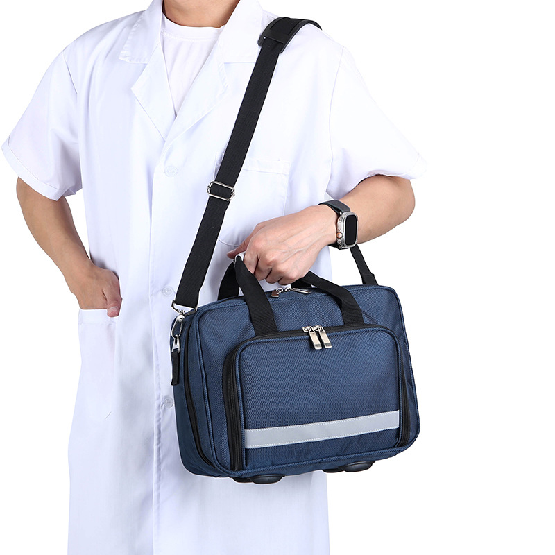 Trousse de premiers secours ex - First Aid Bag Kit avis et prix